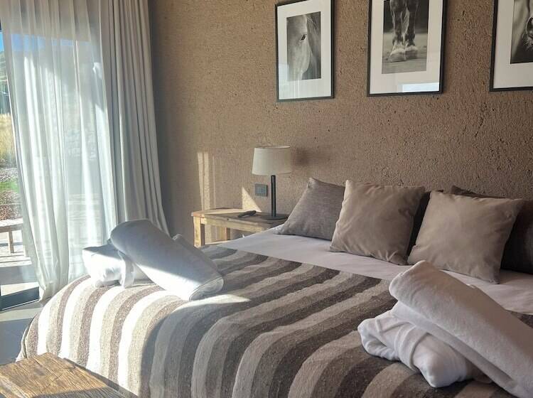 بنسيون Rancho Adobe