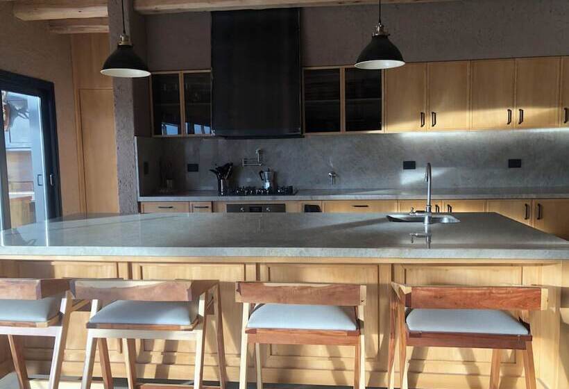 Пансион Rancho Adobe