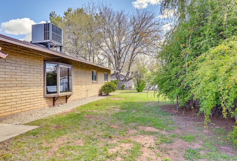 Pet Friendly Camp Verde Home W/ Gas Grill!