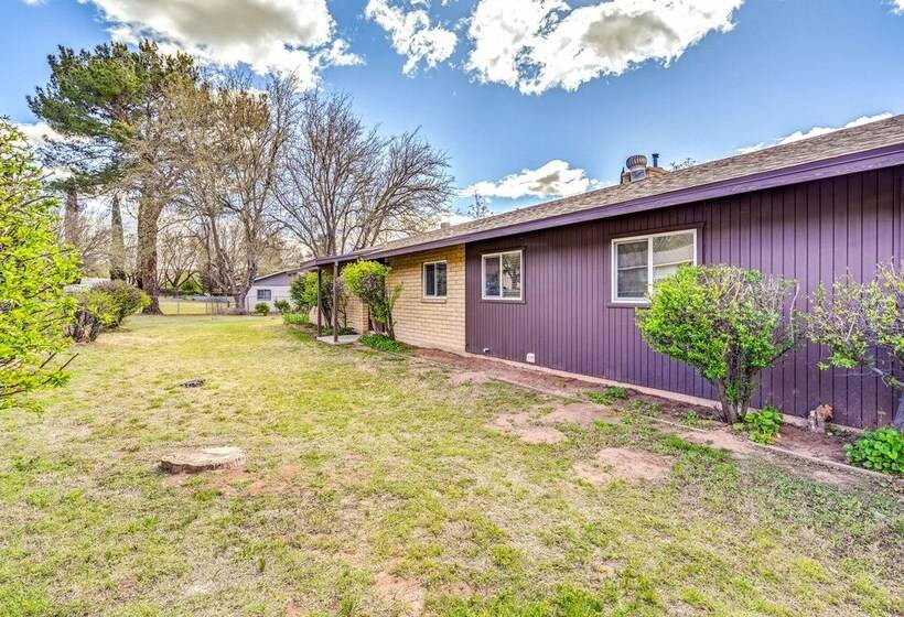Pet Friendly Camp Verde Home W/ Gas Grill!
