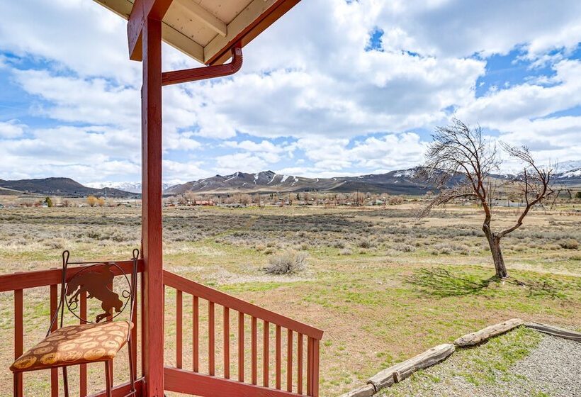 Pet Friendly Chilcoot Cottage On 34 Acres!