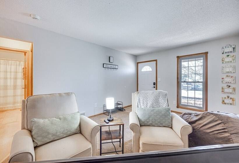 Pet Friendly Colorado Springs Home W/ Mtn Views!