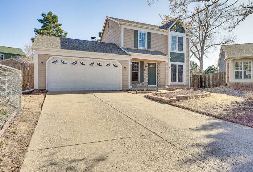 Pet Friendly Colorado Springs Home W/ Mtn Views!