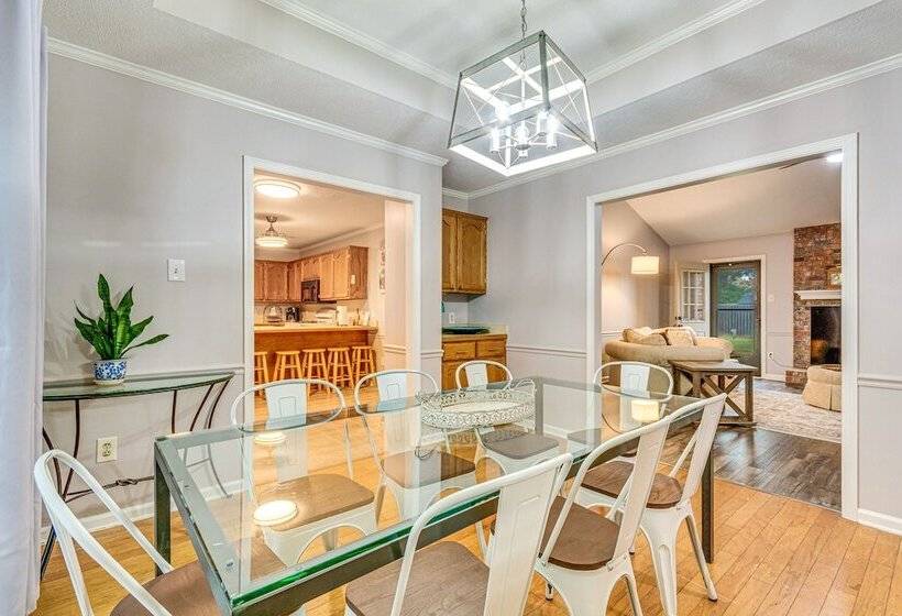 Pet Friendly Conway Home: 1 Mi To Hendrix College!