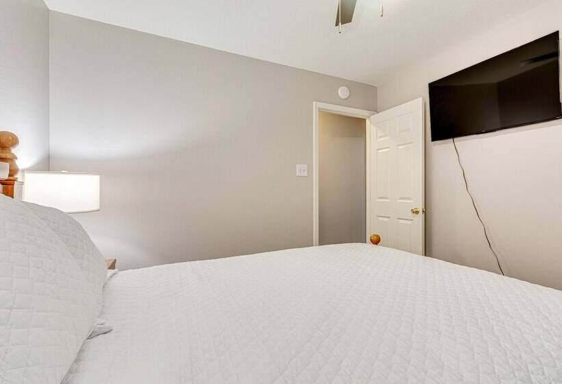 Pet Friendly Conway Home: 1 Mi To Hendrix College!