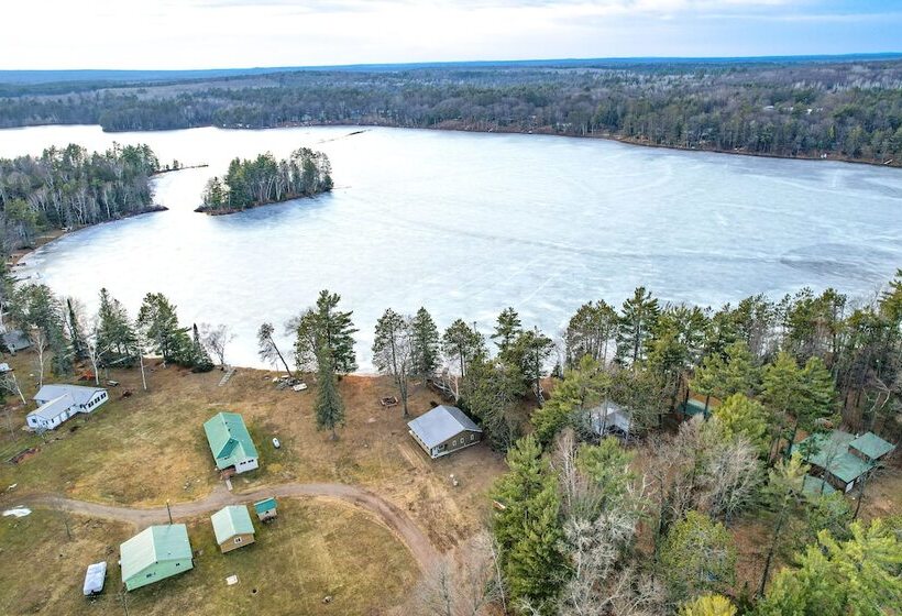 Pet Friendly Couderay Cabin W/ Boat Dock + Grill!