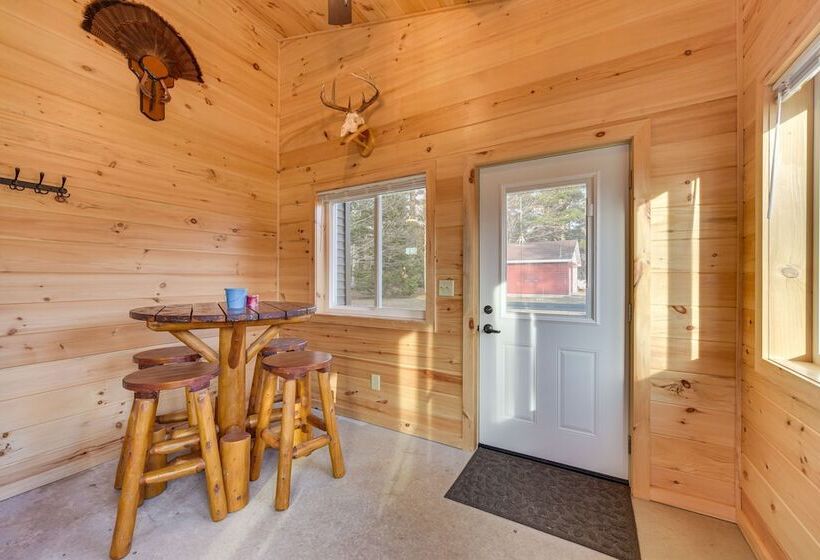 Pet Friendly Couderay Cabin W/ Boat Dock + Grill!