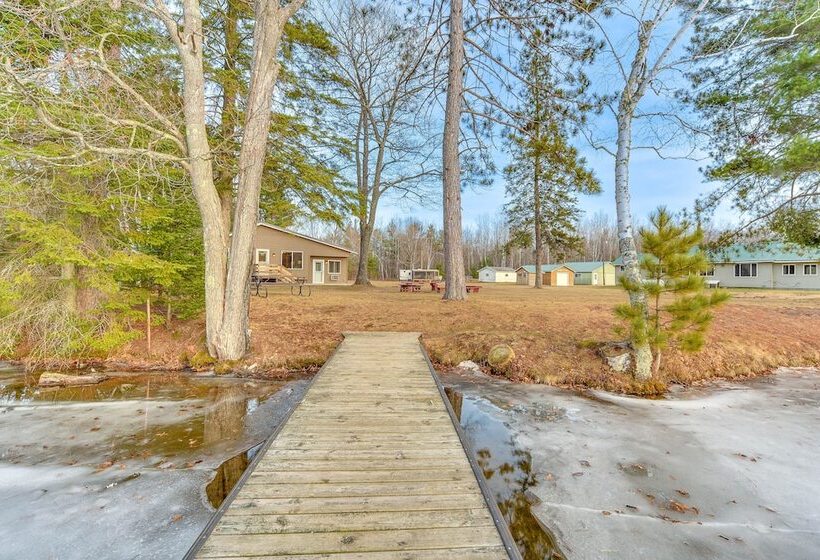 Pet Friendly Couderay Cabin W/ Boat Dock + Grill!