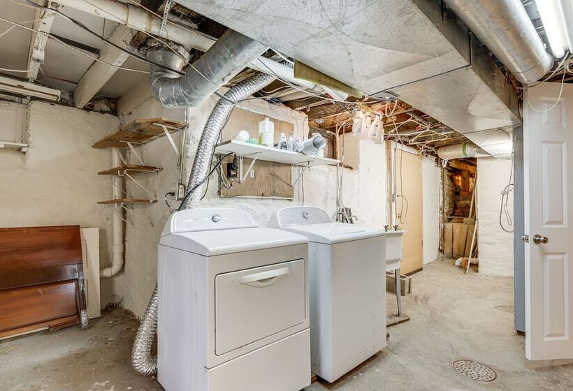 Pet Friendly Kentucky Home W/ Deck & Private Yard!