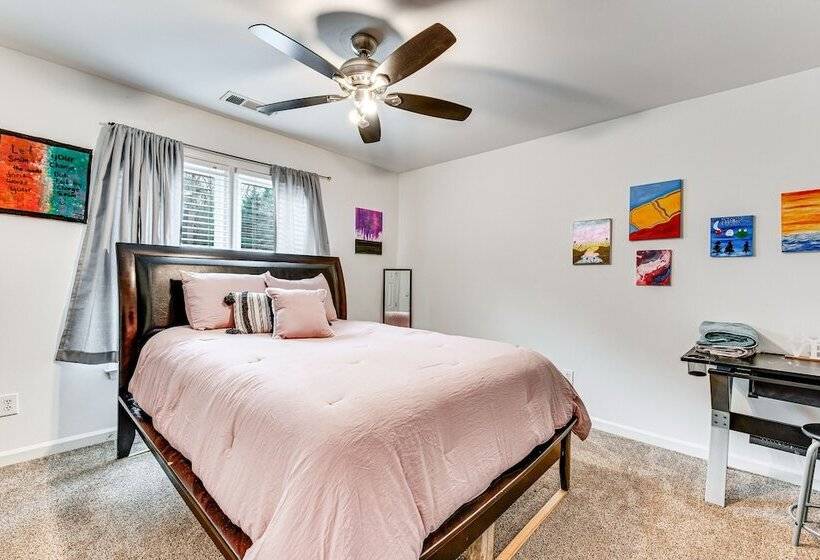 Powder Springs Home W/ Game Room & Community Pool!