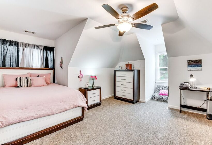 Powder Springs Home W/ Game Room & Community Pool!