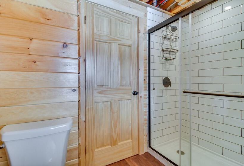 Private Bethel Cabin W/ Covered Deck: 5 Mi To Town