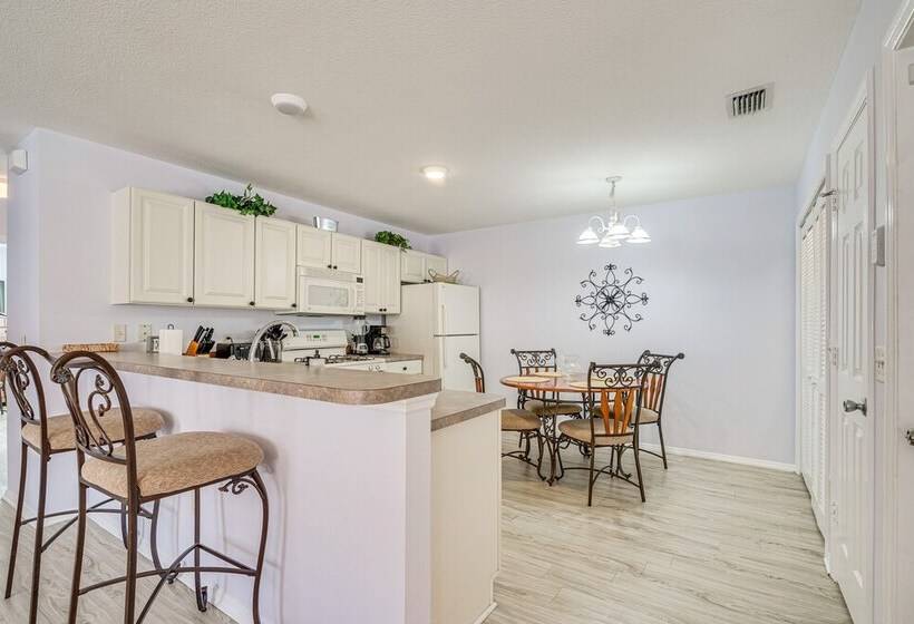 Home W/ Resort Amenities In The Villages