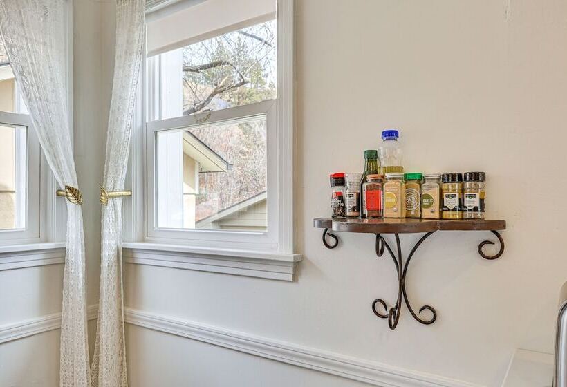 Quaint Hot Springs Home < 1 Mi To Downtown!