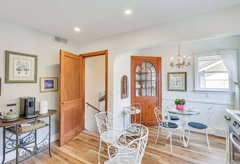 Quaint Hot Springs Home < 1 Mi To Downtown!