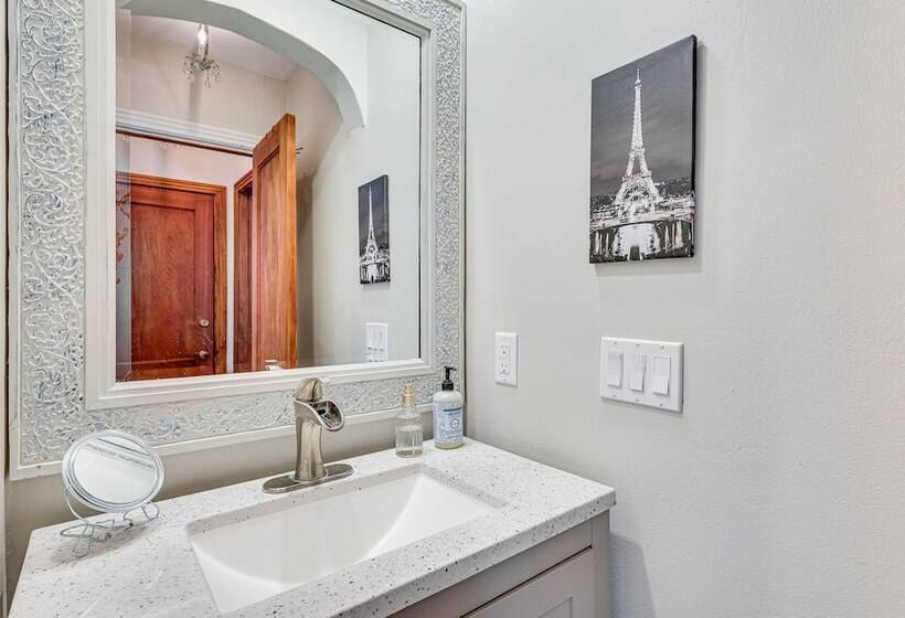 Quaint Hot Springs Home < 1 Mi To Downtown!