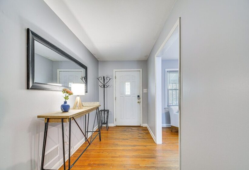 Raleigh Retreat ~ 5 Mi To Dtwn & Historic Oakwood!