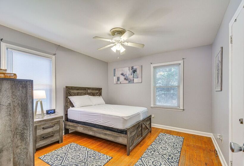 Raleigh Retreat ~ 5 Mi To Dtwn & Historic Oakwood!