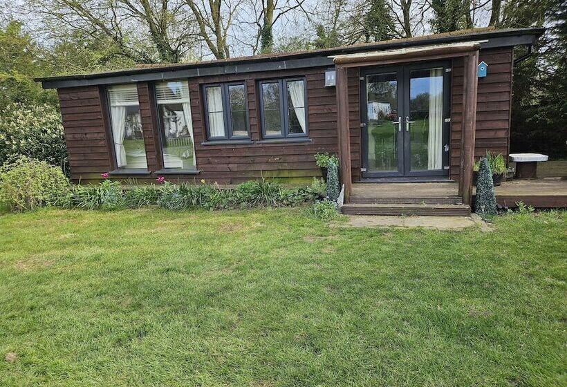 Remarkable 1 Bed Cabin In Dunmow