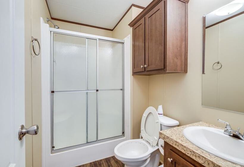 Remote Texas Group Retreat W/ Free Wifi!