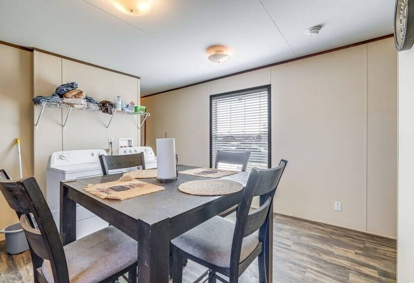 Remote Texas Group Retreat W/ Free Wifi!