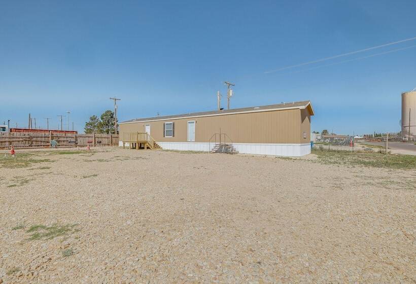 Remote Texas Group Retreat W/ Free Wifi!