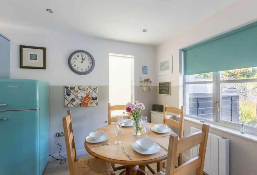 إقامة 2 Bedrooms, Overlooking Little Petherick Creek