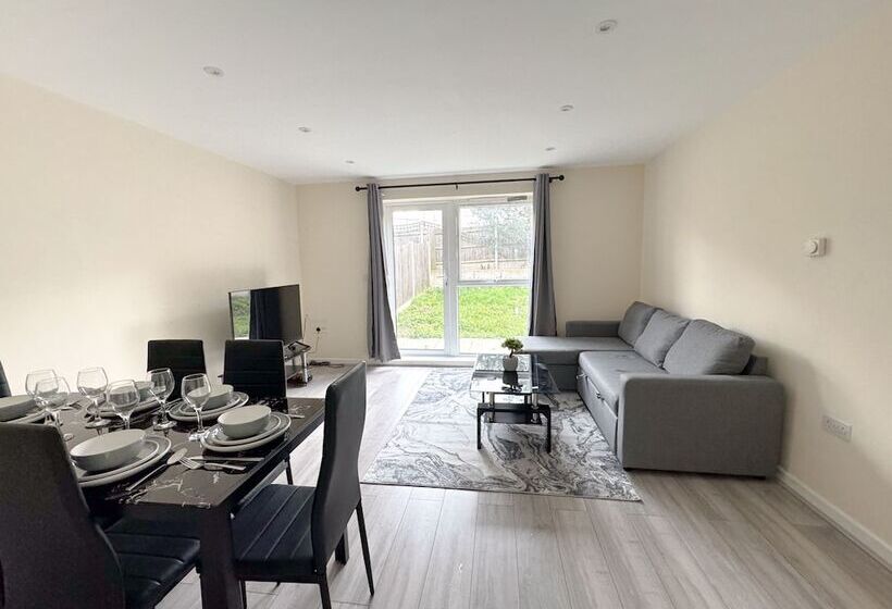 레지던스 2 Bed Near The O2 Arena & Excel & Free Parking