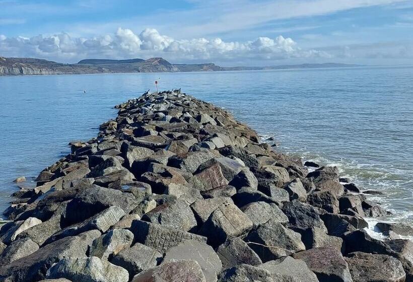 إقامة Serenity Holiday Let In South Chard