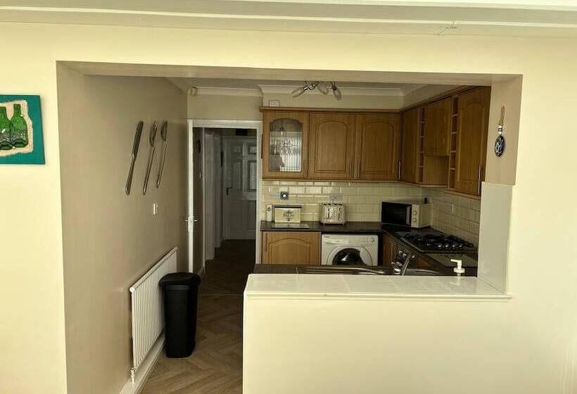 Резиденция Bungalow 2bed 1bath Petfriendly Parking