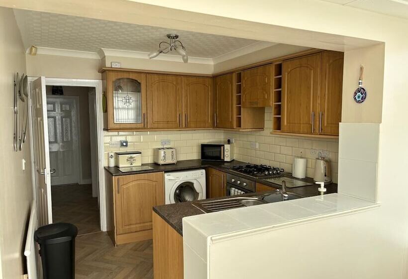 Резиденция Bungalow 2bed 1bath Petfriendly Parking