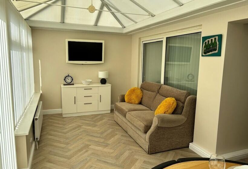 Резиденция Bungalow 2bed 1bath Petfriendly Parking