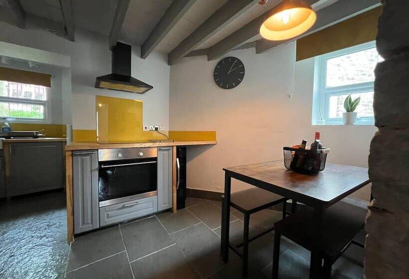 住所 Charming 2 Bed House In Llansteffan