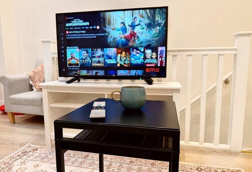 레지던스 Charming Duplex 10min To London Bridge, Quiet