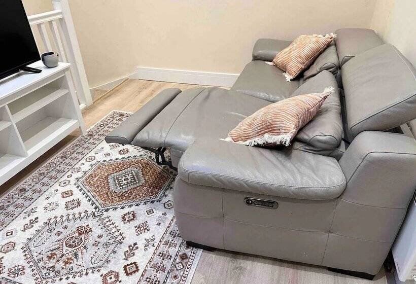 레지던스 Charming Duplex 10min To London Bridge, Quiet