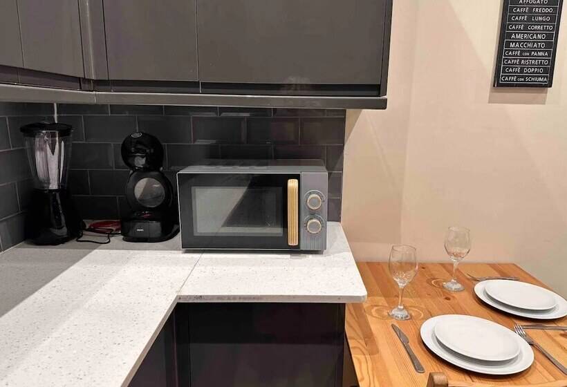 레지던스 Charming Duplex 10min To London Bridge, Quiet