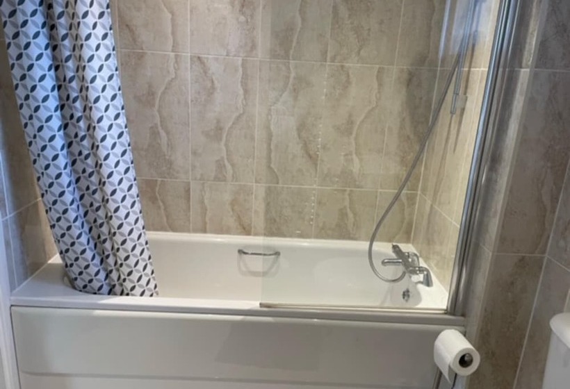 Резиденция Fantastic, Pet Friendly 3 Bedroom House In Bedford