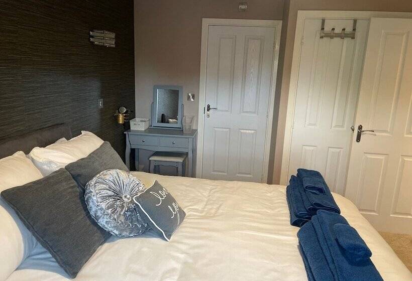 Резиденция Fantastic, Pet Friendly 3 Bedroom House In Bedford