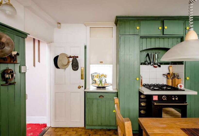 إقامة Georgian House In Billericay   Quirky & Homely