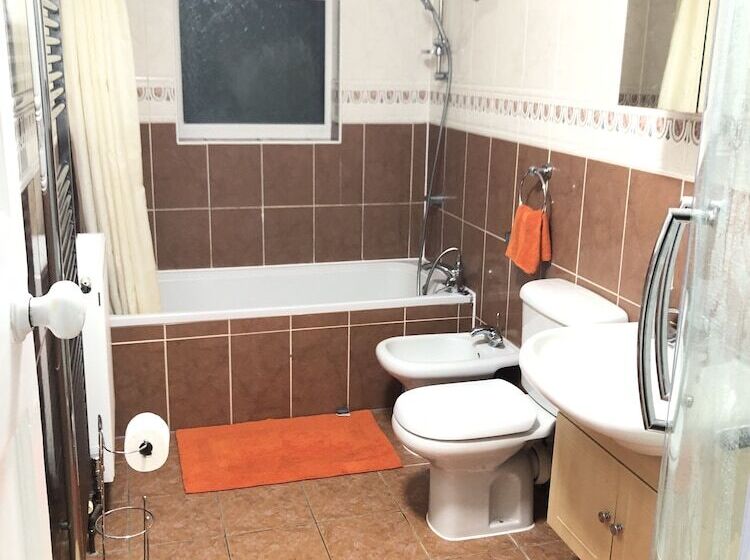 레지던스 Golden Villa   Charming 3 Bed House In Uxbridge