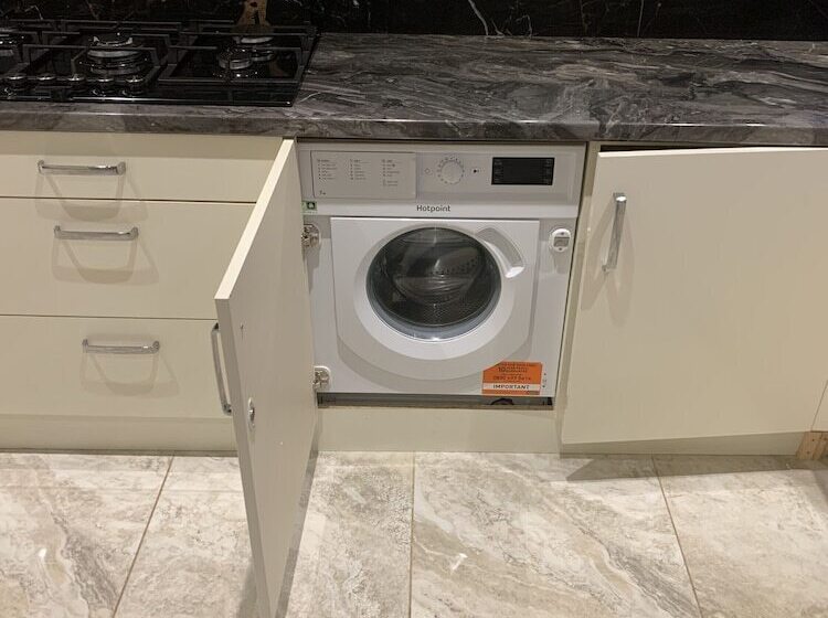 إقامة New Build 4 Bed Det House In Yorkshire Nr Leeds