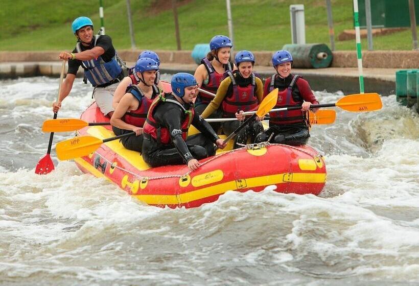 منتجع Bell Tent Village