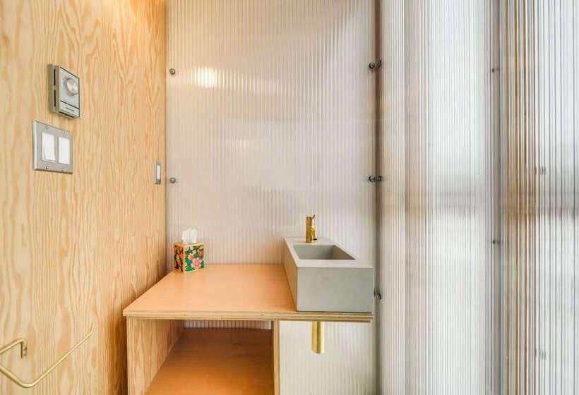 Riverfront Montana Retreat   Deck, Fire Pit & Pond