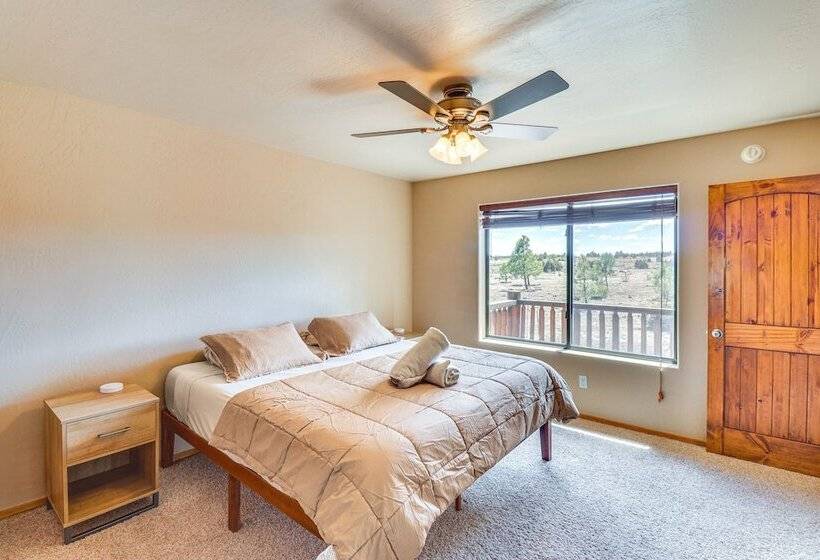 Near Lakes & Trails: Pet Friendly Cabin In Arizona