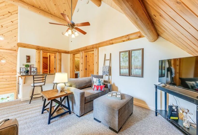 Shaver Lake Mountain Cabin W/ Hot Tub & Gas Grill!