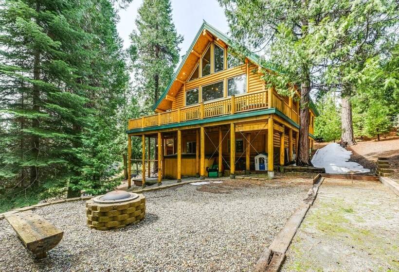 Shaver Lake Mountain Cabin W/ Hot Tub & Gas Grill!