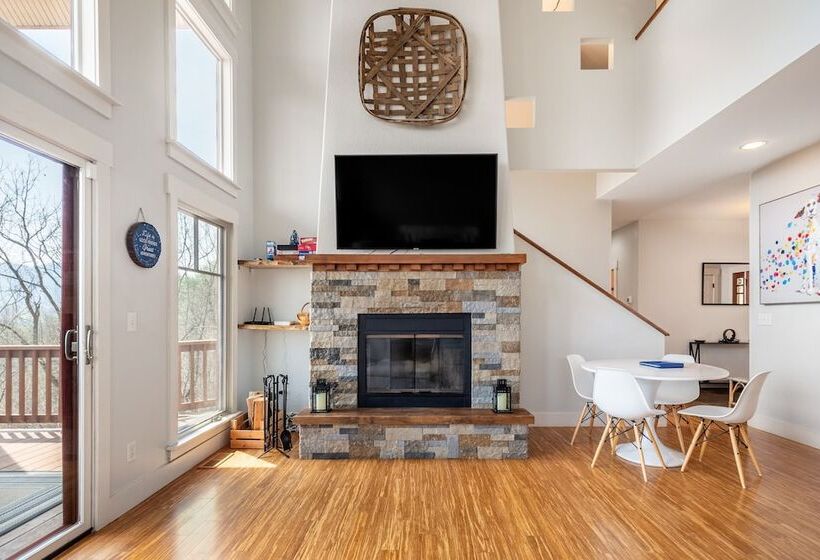 Silver Spoon By Avantstay Hot Tub, Views, Billiards Group Retreat