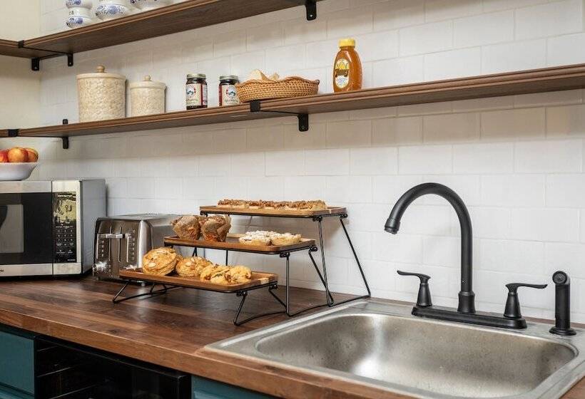 Sojourn At The Legacy Inn