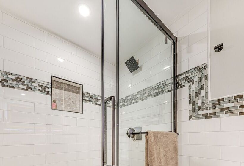 South Bend Home W/ Gas Grill Near Universities!