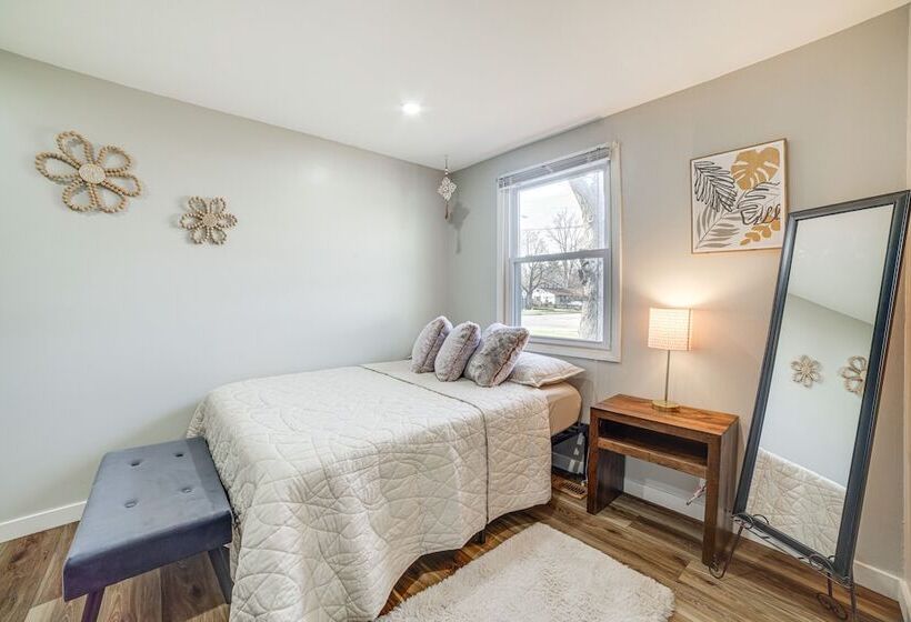 South Bend Home W/ Gas Grill Near Universities!